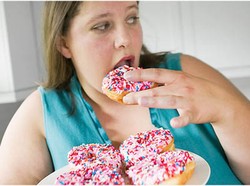 Ngemil Malam Hari Bikin Gendut? 