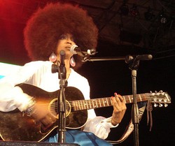 Lauryn Hill Dituntut Mantan Penata Gaya