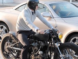 Bertemu Obama, David Beckham Naik Motor