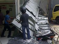 Kanopi 7 Eleven Thamrin Ambrol