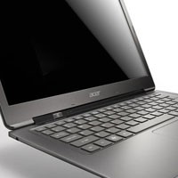 Acer Aspire S3 Nyaman Dipakai di Atas Ranjang