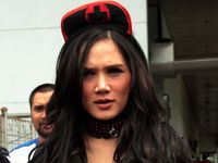 Gaya Lolita Mulan Jameela