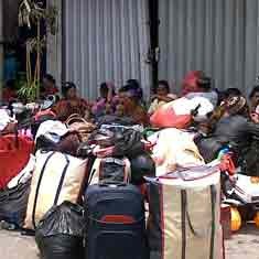 KM Kirana IX Batal Berangkat, Penumpang Memilih Pulang