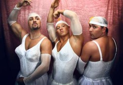 Bujuk Waria Pakai Kondom Lebih Mudah dari Wanita Pekerja Seks