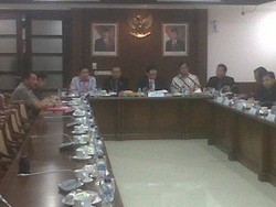 Rapat Konsultasi DPR Dimulai, Kursi KPK Kosong