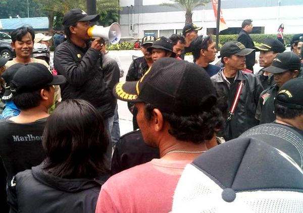 Pedagang di Belakang RS MMC Menolak Digusur