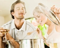 6 Hobi yang Bisa Tingkatkan Kualitas Bercinta