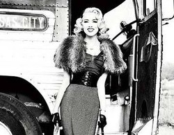 Nuansa Western dalam Koleksi Guess Fall/Winter 2011