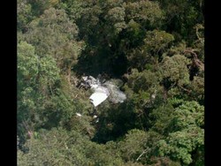 Ada Tanda Kehidupan, Pilot Cassa 212 Telepon NBA