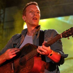 Chris Martin Inginkan Konser di Hari Pemakamannya