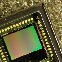 Samsung Siapkan Sensor 16 MP untuk Ponsel