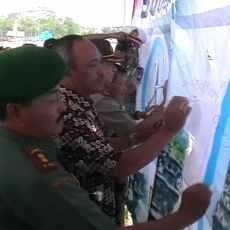 1.000 Warga Kediri Deklarasi Anti Kekerasan dan Terorisme