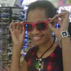 Penampilan Makin Modis Pakai Kacamata Gaulz