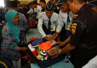Calhaj Kloter I Tiba di Asrama Haji Surabaya