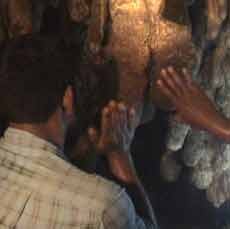 Warga Nganjuk Temukan Gua Bersuara Gong