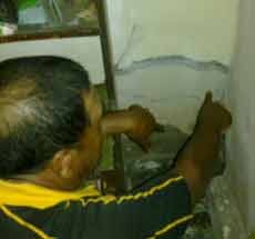 Khawatir Rumahnya Longsor, Puluhan Warga Lasem Tidur di Jalan Kampung