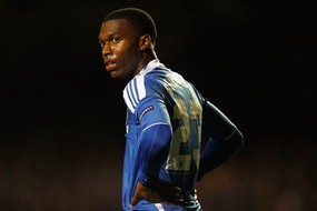 Villas-Boas Akan Pasang Sturridge di Sayap