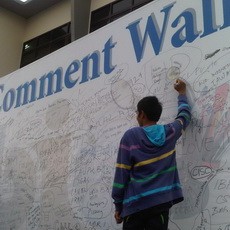 Dinding Komentar, Dari Pujian Hingga Keluhan