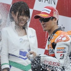 Pedrosa Juara di Balapan Penuh Drama