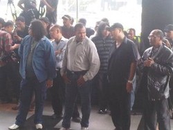 Pria Tegap Pengawal Olly Dondokambey Mengaku Keluarga