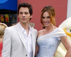 Bintang Superman Returns Siap Menduda