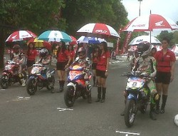 Para Pembalap Keluhkan Sirkuit