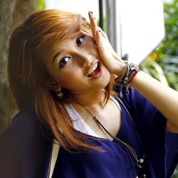 Ayu Ting Ting, Sang Biduan yang Gagal Jadi Pramugari