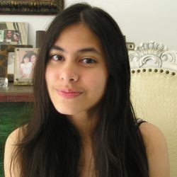 Valerie Theresa Thomas Terjun ke Akting Berkat Ayah