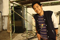 Sandy Canester Kejar Album yang Tertunda