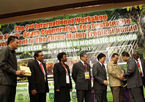 Menhut Buka South of South Cooperation