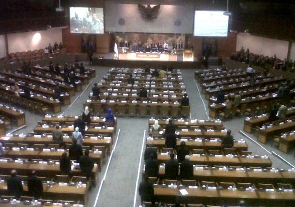 Rapat Paripurna DPR Sepi