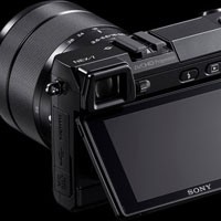 Sony Alpha NEX-7, Kamera 24,3 MP Tercepat