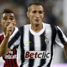Chiellini Disarankan Jadi Bek Kiri Lagi