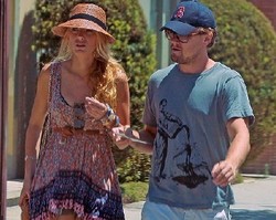 Leonardo DiCaprio & Blake Lively Putus Cinta