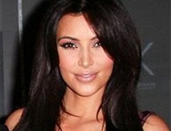 Kim Kardashian Pamer Ferrari Anyar