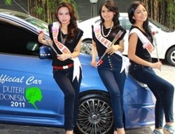 Finalis Puteri Indonesia Kunjungi Proton