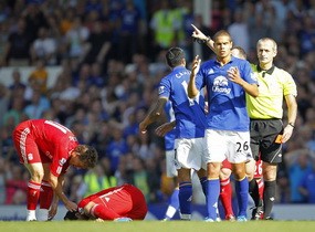 FA Cabut Kartu Merah Rodwell