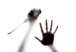 Implan Payudara Selamatkan Nyawa Korban Penusukan 