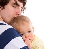 Jadi Ayah di Usia Tua Berisiko Bikin Anak Cacat Intelektual