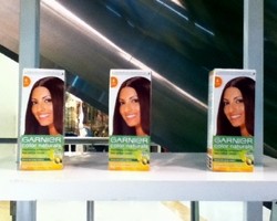 45% Orang Indonesia Warnai Rambut untuk Tutupi Uban