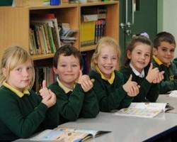 324 Murid Dilarang Tunjuk Tangan di Sekolah Ini