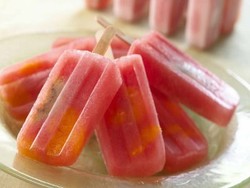 Es Loli Buah, Camilan Sehat Saat Flu