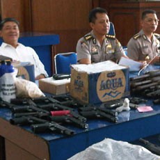 Polda Metro Sita 325 Senpi & 6.672 Peluru dari Warga Sipil