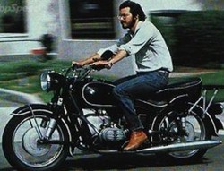 Steve Jobs Muda Gemar Menunggangi BMW R60