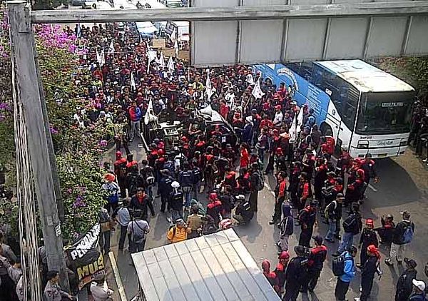 Demo Tuntut RUU BPJS Disahkan