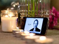 Steve Jobs Tutup Usia