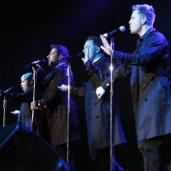 Promotor Marygops Studios Kecewakan Penonton Konser Westlife