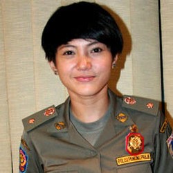 Poppy Sovia Terobsesi Jadi Sutradara