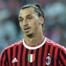 Ibra Bermain Sampai Usia 35