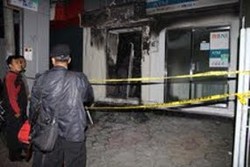Polisi Olah TKP Pembakaran ATM di Yogyakarta